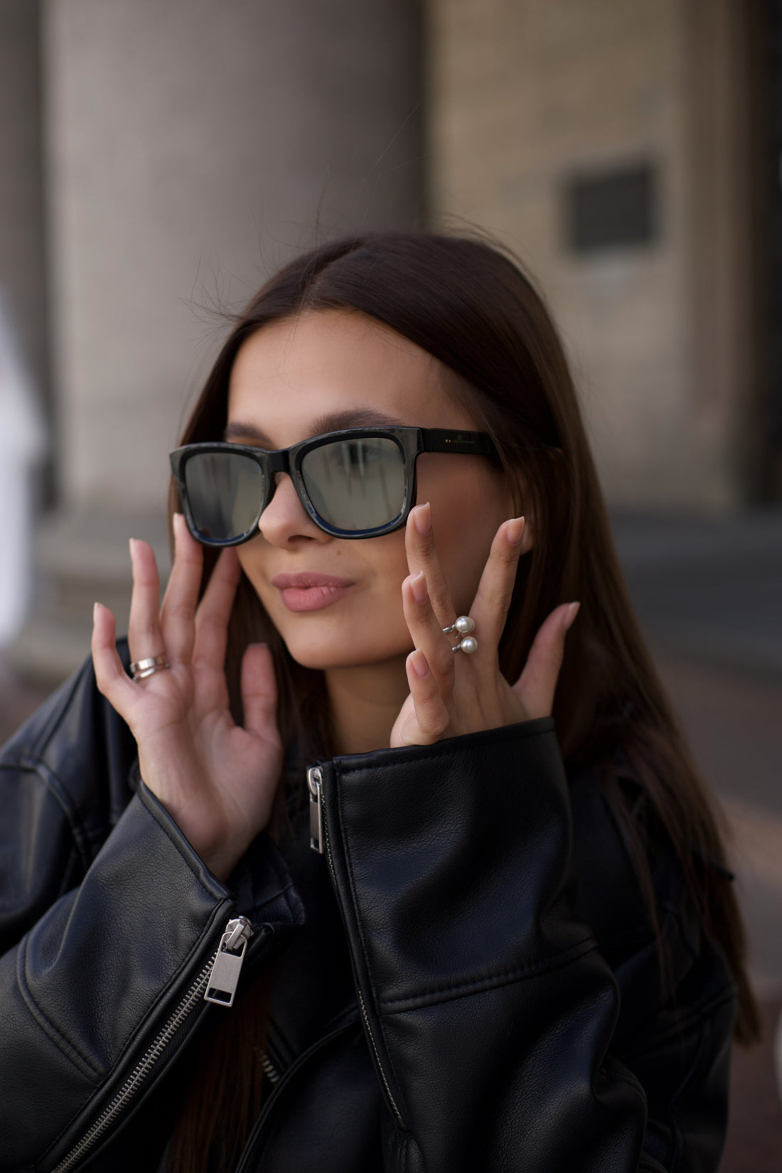 Is wearing sunglasses harmful to your eyes