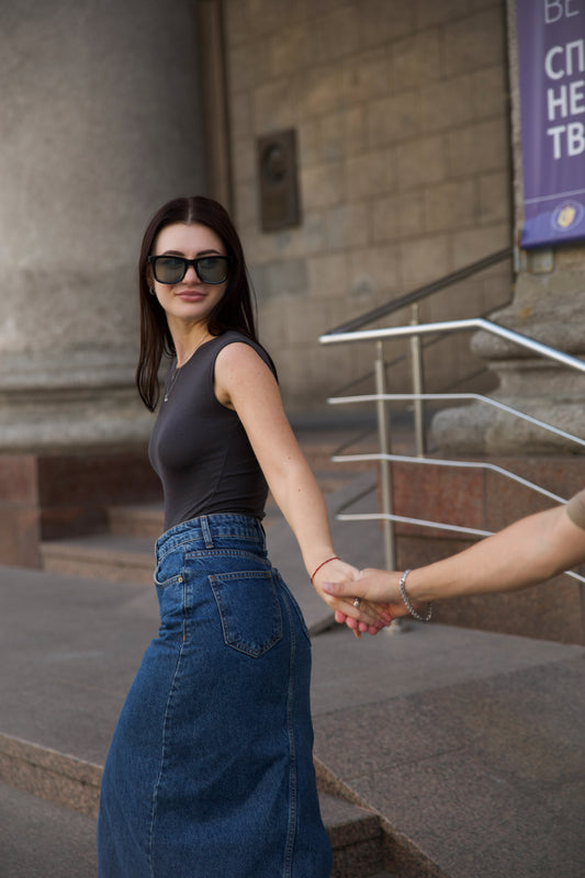 Smart electrochromic sunglasses