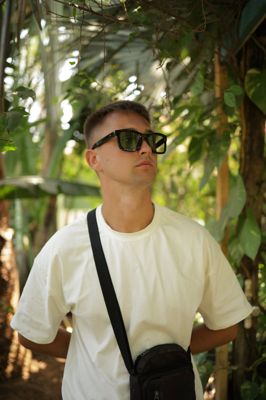 Gradient sunglasses aviator