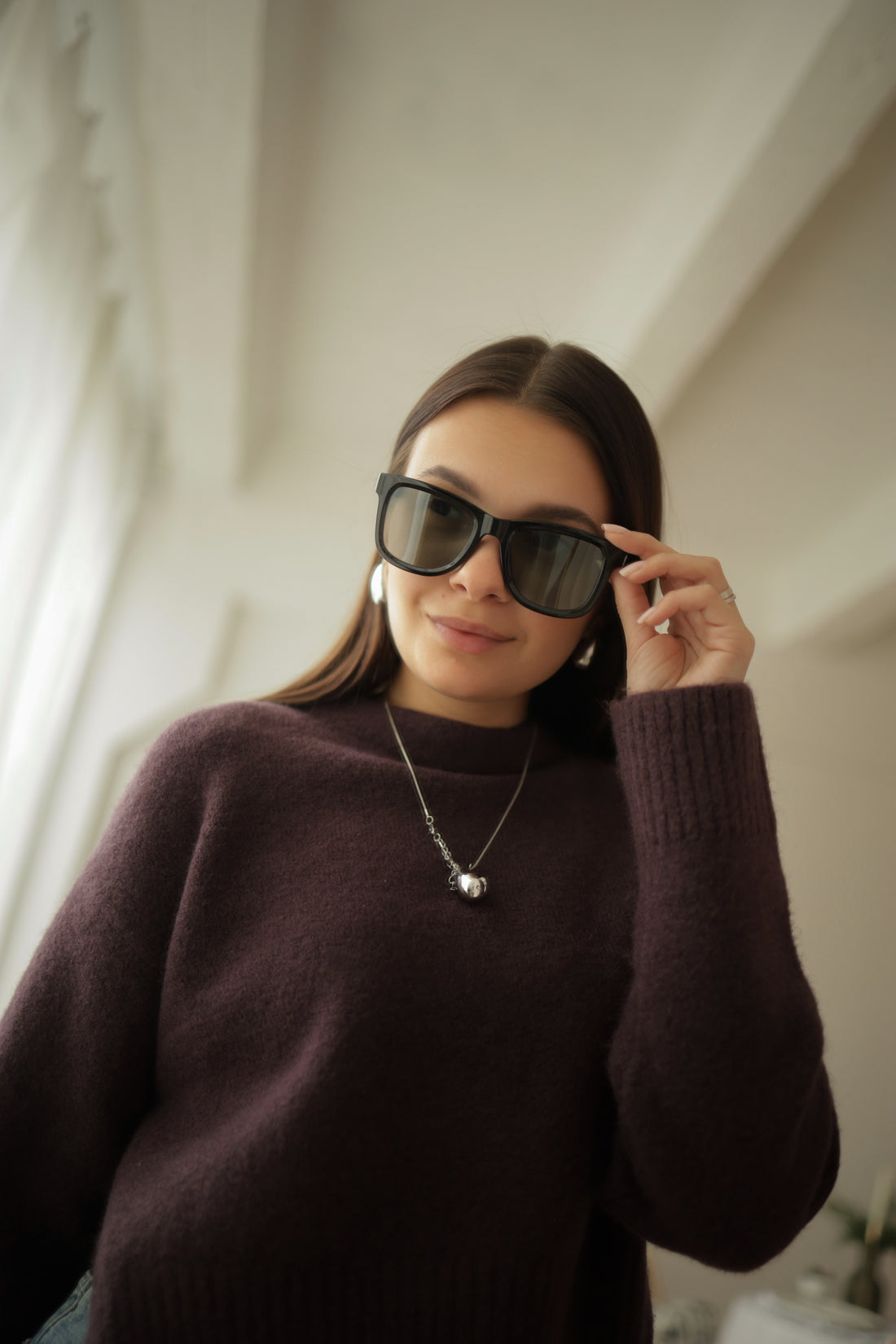 Can Wearing Sunglasses Make You Disturbing?