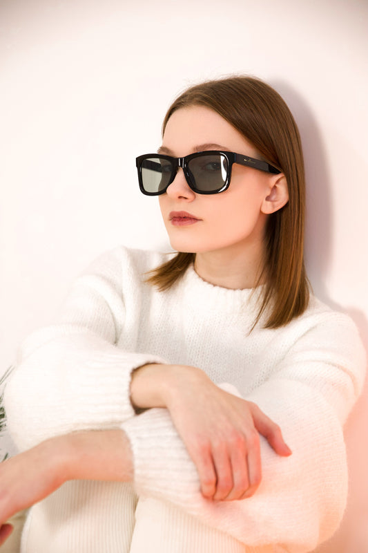 Medium sized sunglasses for women